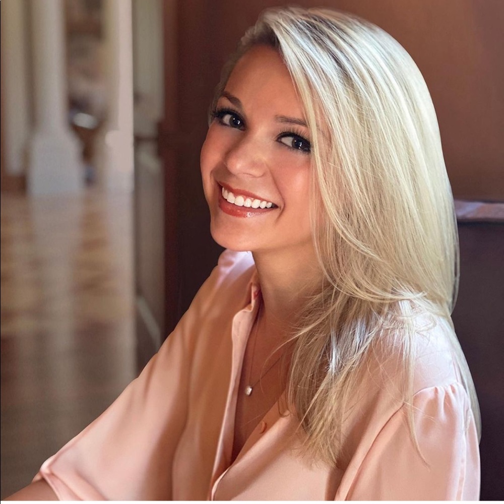 Meet your Posher, Charlotte